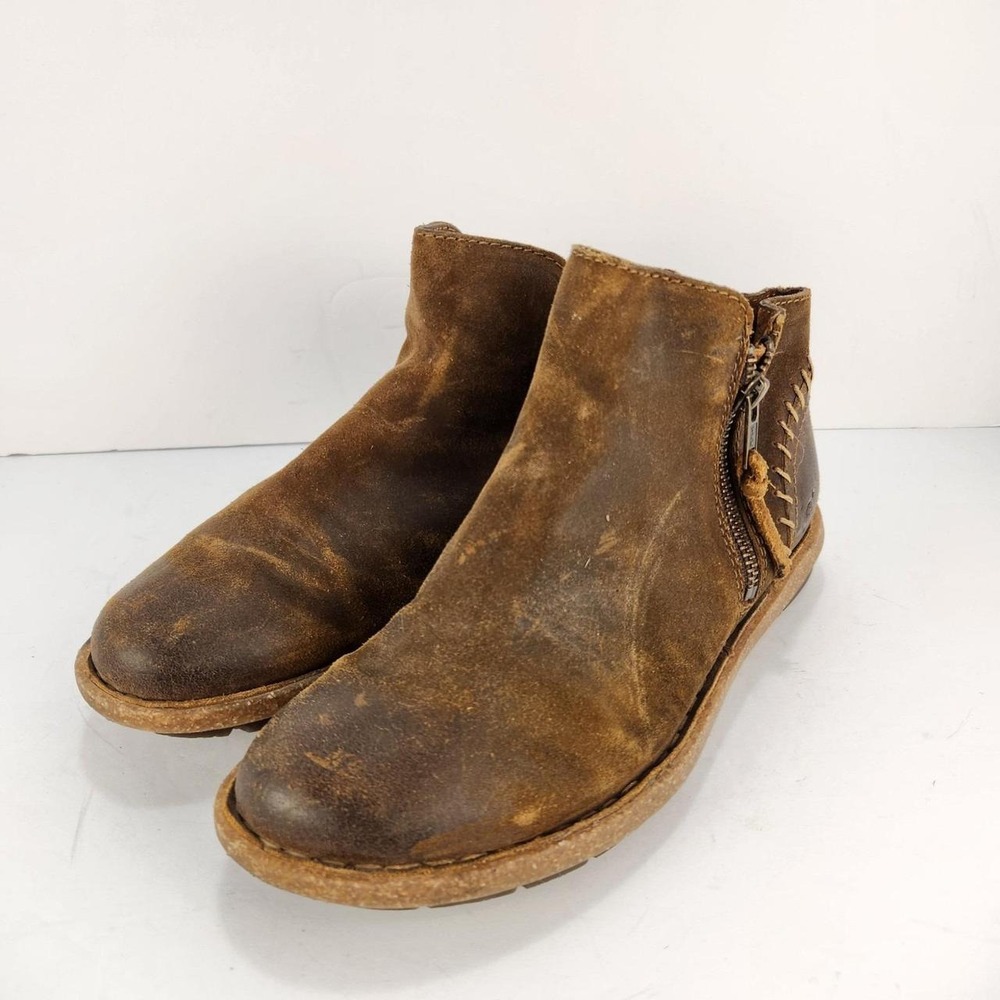 Born Women's 7.5 Brown Leather Ankle Boots Booties Side Zip Wedge Distressed